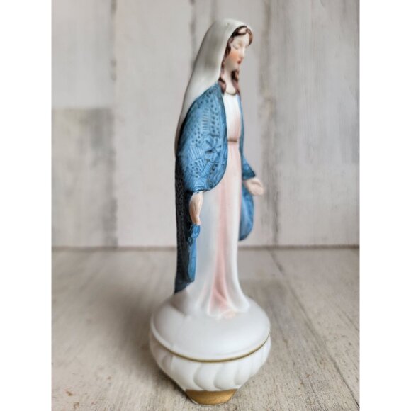 Vintage religious Virgin Mary‎ blue robe statue figure Xmas decor - Picture 2 of 7